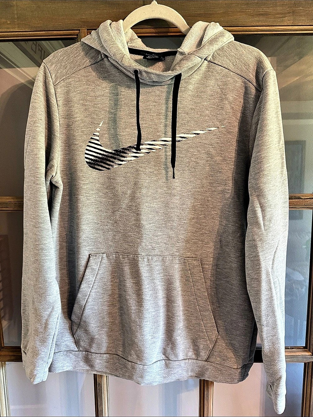 Nike Dri-FIT Hoodie Gray Small Like New